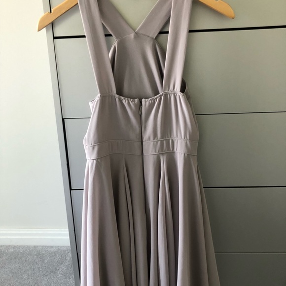 Lulu’s Gray Sleeveless Chiffon Light Gray Mini Dress EUC - Picture 4 of 5